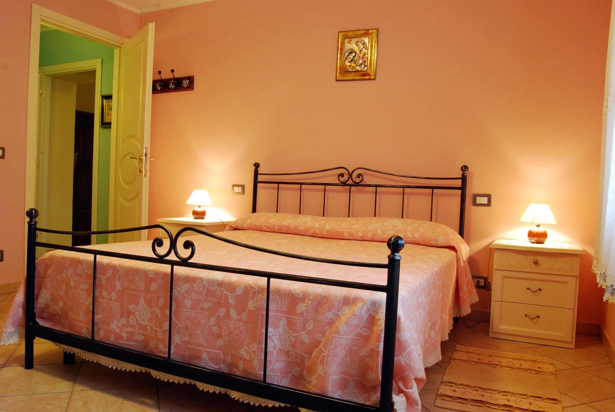 B&B Da Franca Camporgiano Bagian luar foto